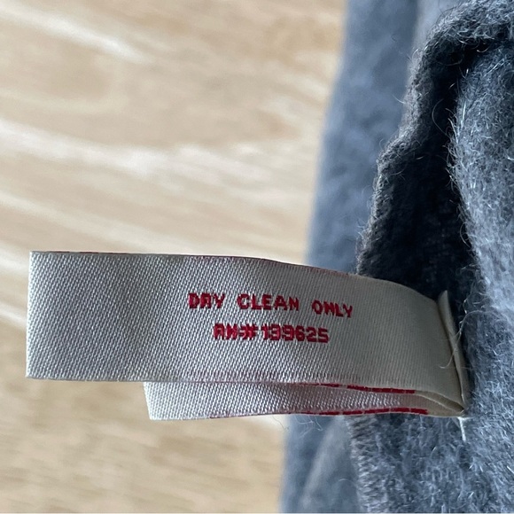 New! Red Envelope 100% cashmere Poncho dark gray nwot 47127 - Picture 12 of 16